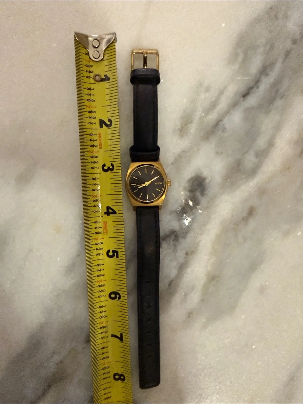 Vintage Nixon Smart Time Teller Gold Case Black Dial Leather Strap Watch
